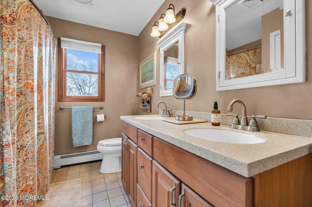 6 Lisa Drive, Brick, NJ 08724