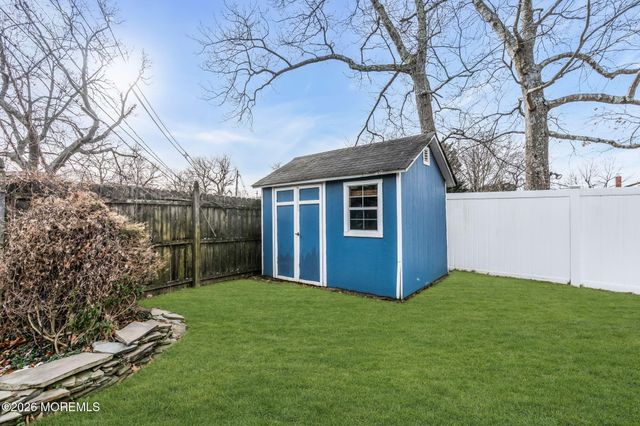 6 Lisa Drive, Brick, NJ 08724