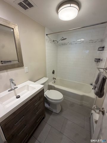 6 Prior Avenue, Plainville, CT 06062