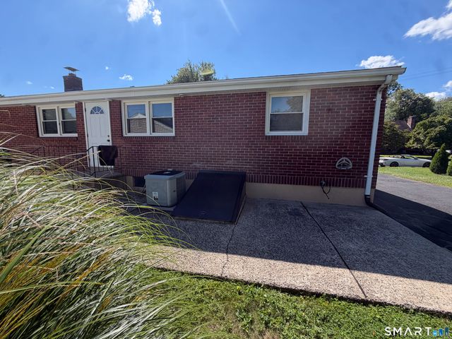 6 Prior Avenue, Plainville, CT 06062