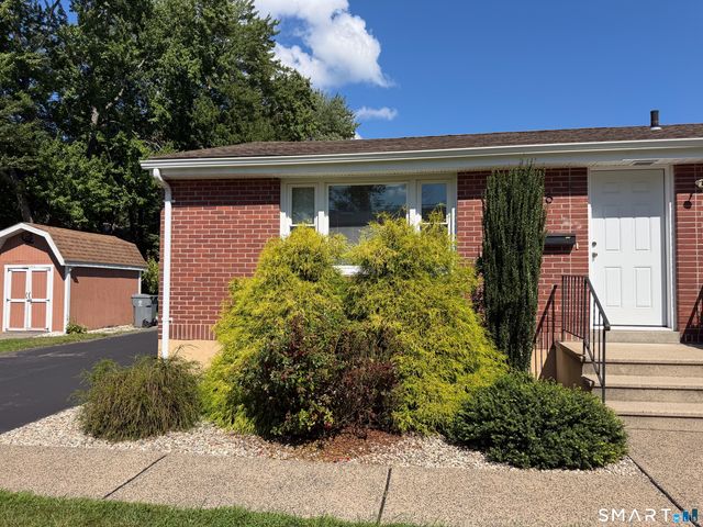 6 Prior Avenue, Plainville, CT 06062