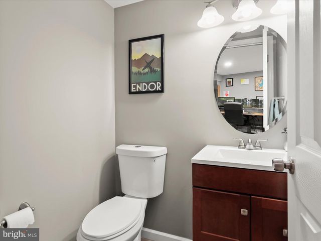 8601 CASTLEMILL CIR, Baltimore, MD 21236