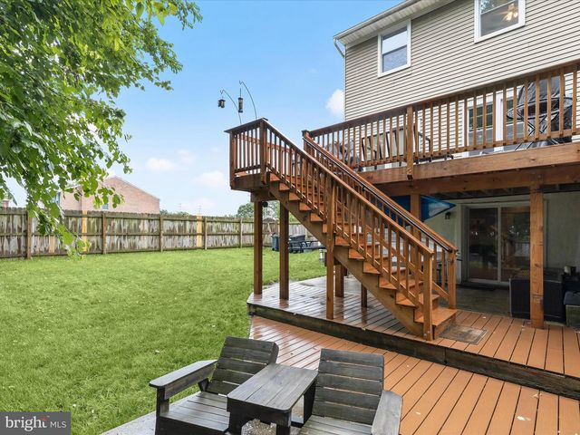 8601 CASTLEMILL CIR, Baltimore, MD 21236