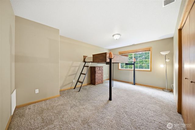 966 Lookout Road, Castle Rock, WA 98611