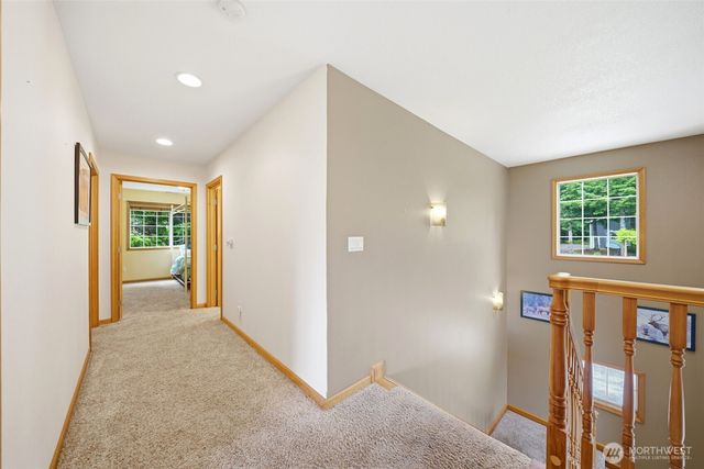 966 Lookout Road, Castle Rock, WA 98611