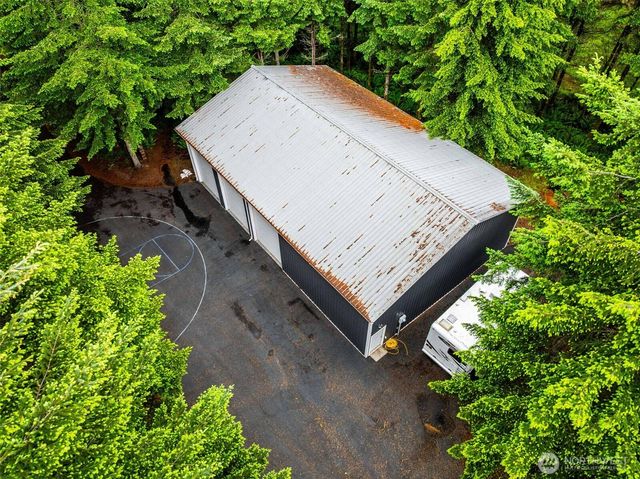 966 Lookout Road, Castle Rock, WA 98611