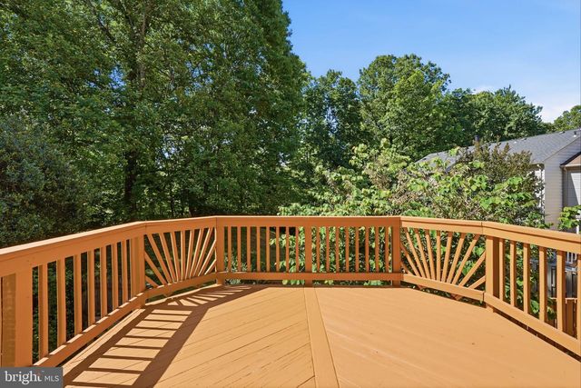 5719 CROWNLEIGH CT, Burke, VA 22015