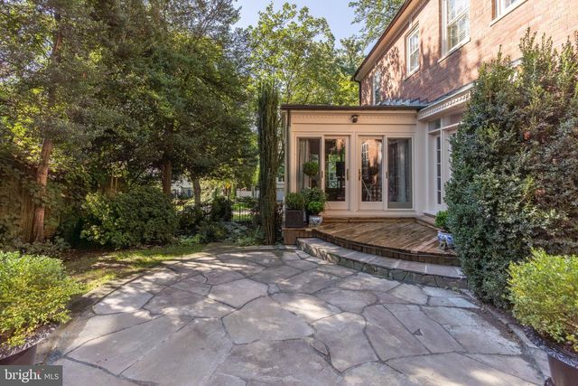 4920 PALISADE LN NW, Washington, DC 20016