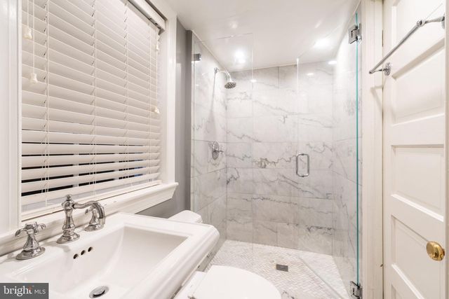 4920 PALISADE LN NW, Washington, DC 20016