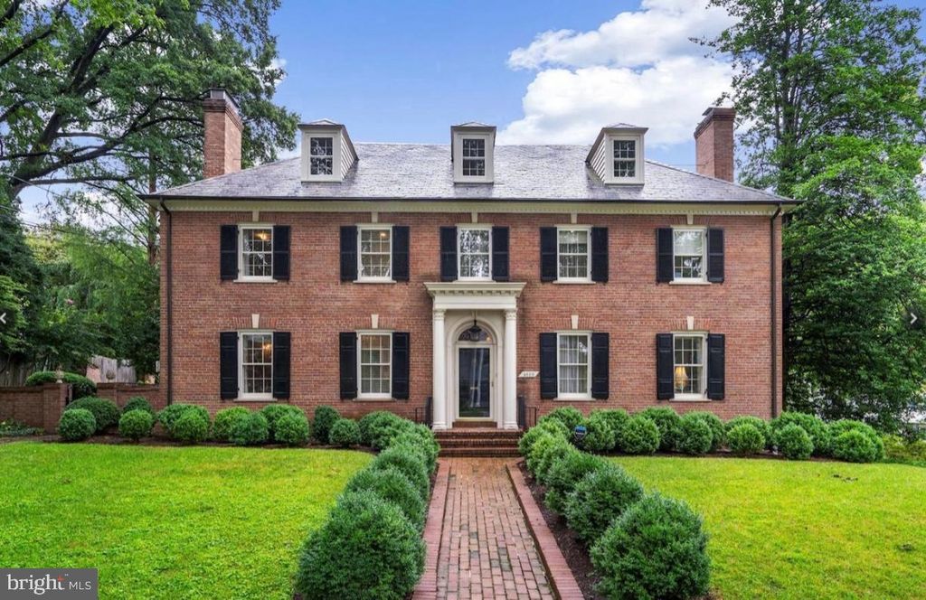 4920 PALISADE LN NW, Washington, DC 20016