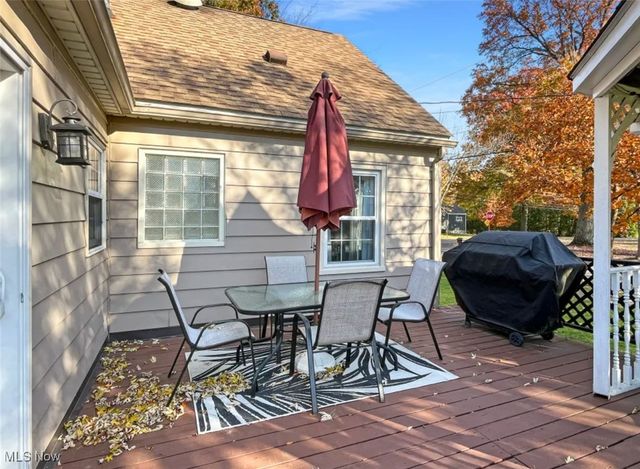 422 E 7th Street, Mcdonald, OH 44437