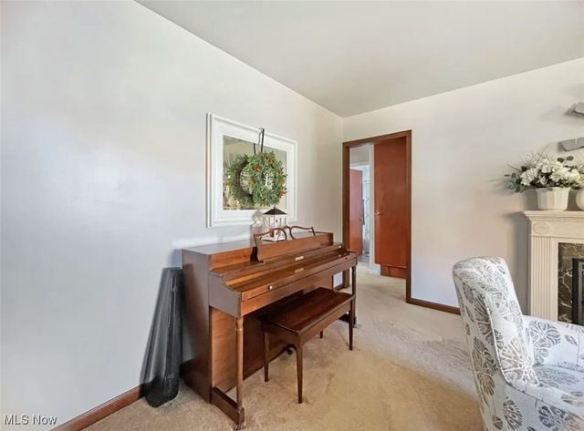 422 E 7th Street, Mcdonald, OH 44437