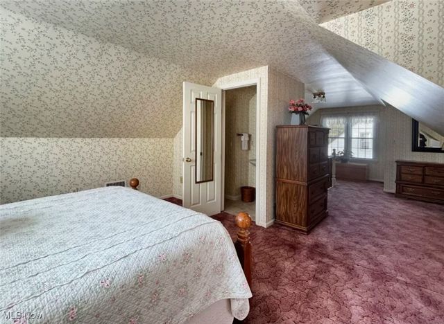 422 E 7th Street, Mcdonald, OH 44437