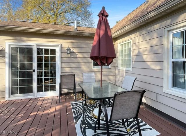 422 E 7th Street, Mcdonald, OH 44437