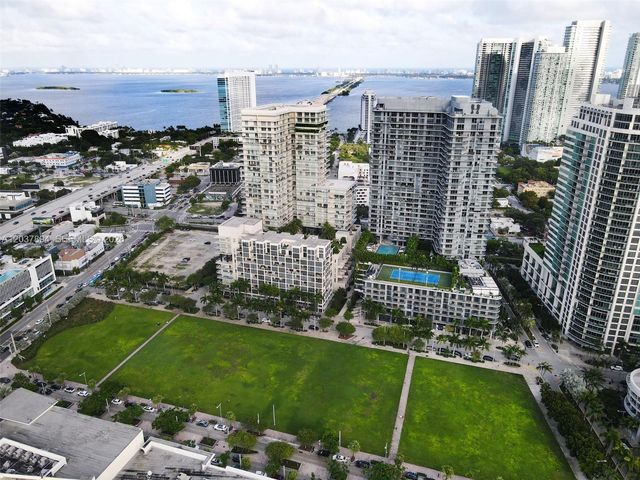 121 NE 34th Street 3006, Miami, FL 33137
