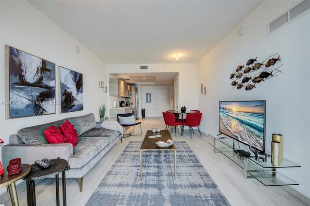 121 NE 34th Street 3006, Miami, FL 33137