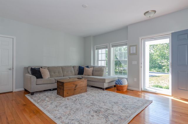 136 Minot Ave B, Wareham, MA 02538