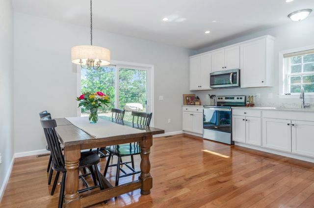 136 Minot Ave B, Wareham, MA 02538