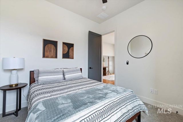 8448 W Brooks Dr, Boise, ID 83714