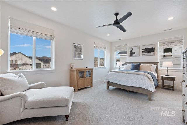 8448 W Brooks Dr, Boise, ID 83714