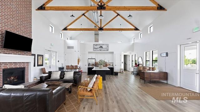 8448 W Brooks Dr, Boise, ID 83714