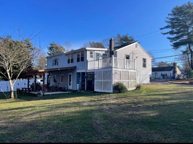 8 Scraggy Neck Road Ext, Bourne, MA 02534