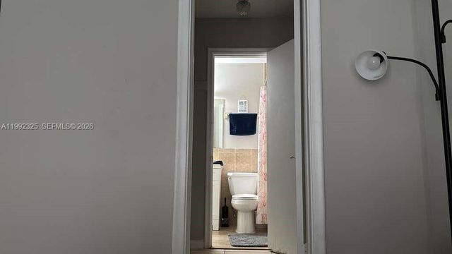 1120 NE 24th Ave 2, Pompano Beach, FL 33062