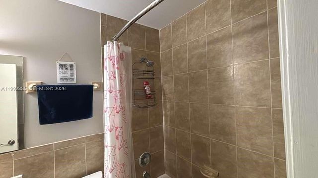 1120 NE 24th Ave 2, Pompano Beach, FL 33062