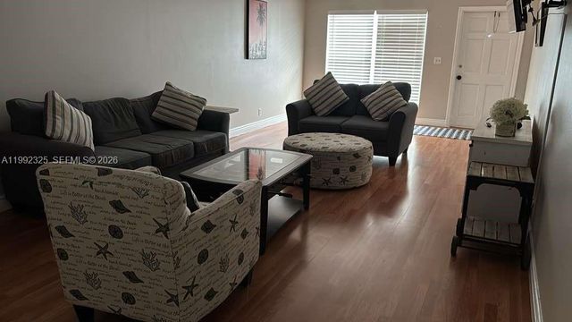 1120 NE 24th Ave 2, Pompano Beach, FL 33062