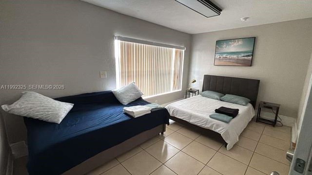 1120 NE 24th Ave 2, Pompano Beach, FL 33062