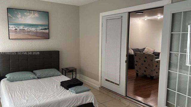 1120 NE 24th Ave 2, Pompano Beach, FL 33062
