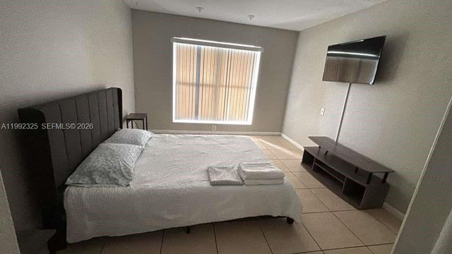 1120 NE 24th Ave 2, Pompano Beach, FL 33062