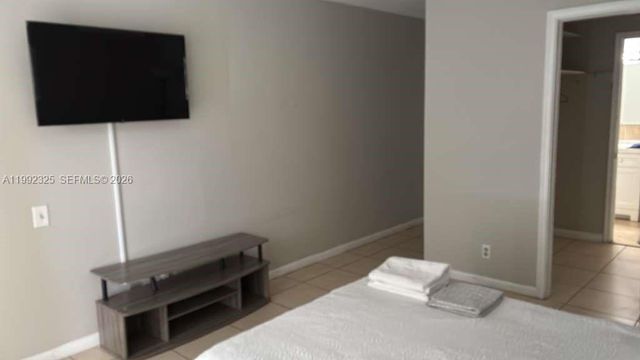 1120 NE 24th Ave 2, Pompano Beach, FL 33062