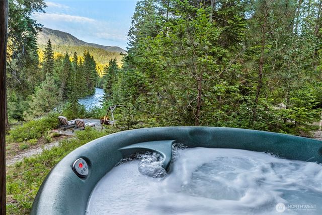 2290 Riffle Drive, Leavenworth, WA 98826