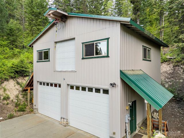 2290 Riffle Drive, Leavenworth, WA 98826