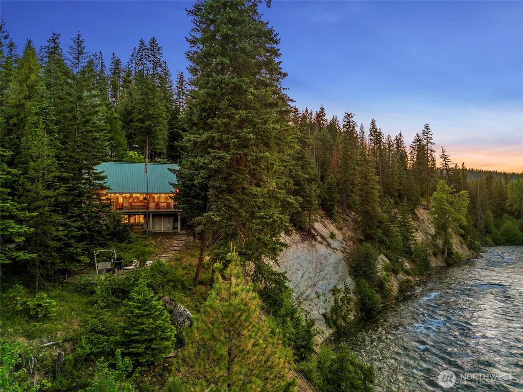 2290 Riffle Drive, Leavenworth, WA 98826