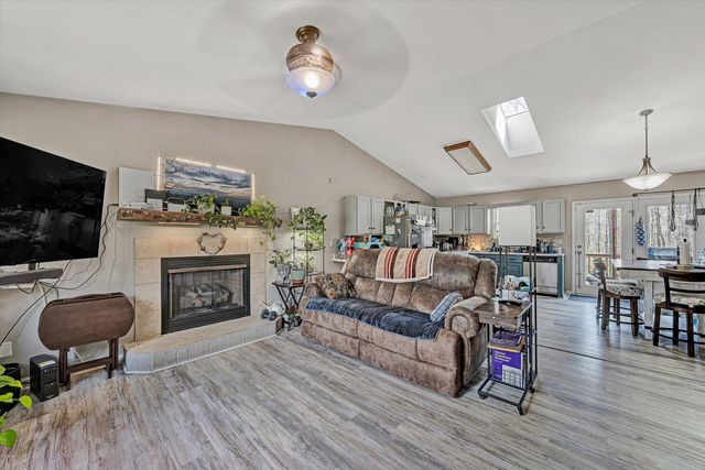 542 Mount Airy RD, Hardy, VA 24101