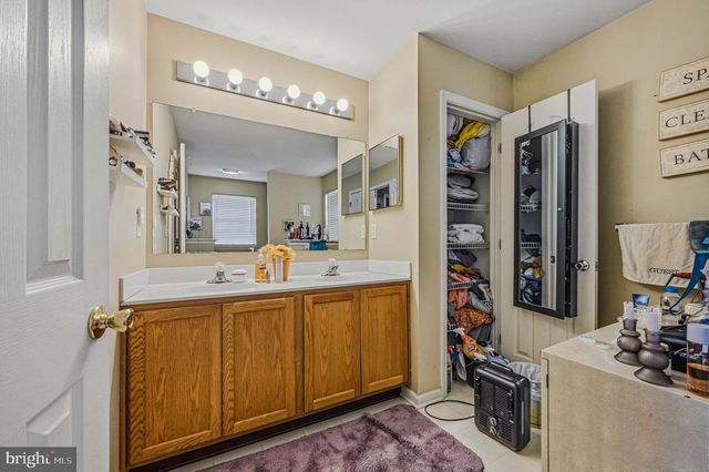 2 MICA ST, Townsend, DE 19734