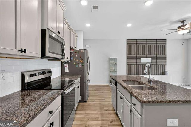 4711 Fairfax Drive, Oakwood, GA 30566
