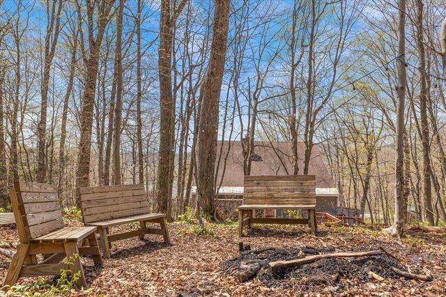 67 Thacher Road, Bolton, VT 05477