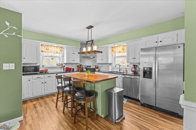 67 Thacher Road, Bolton, VT 05477