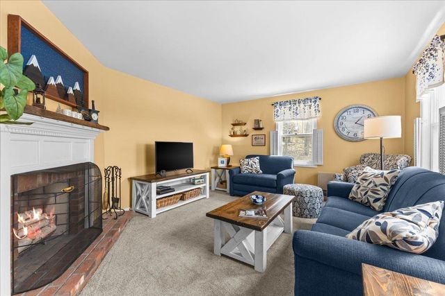 67 Thacher Road, Bolton, VT 05477