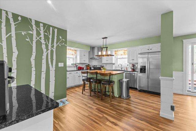 67 Thacher Road, Bolton, VT 05477