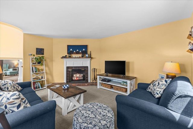 67 Thacher Road, Bolton, VT 05477