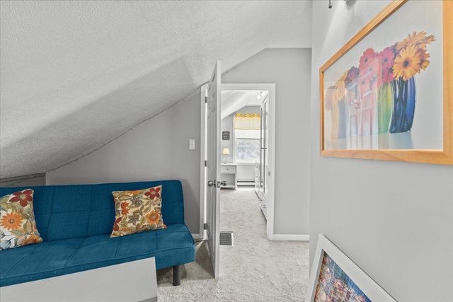 67 Thacher Road, Bolton, VT 05477