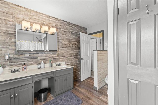 67 Thacher Road, Bolton, VT 05477