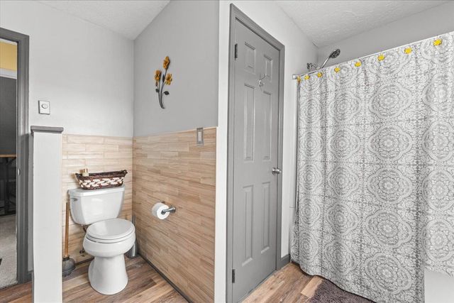 67 Thacher Road, Bolton, VT 05477