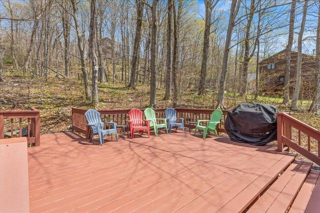 67 Thacher Road, Bolton, VT 05477