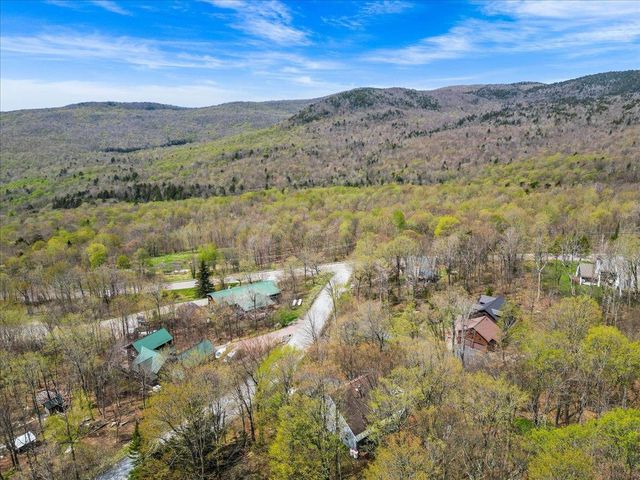 67 Thacher Road, Bolton, VT 05477