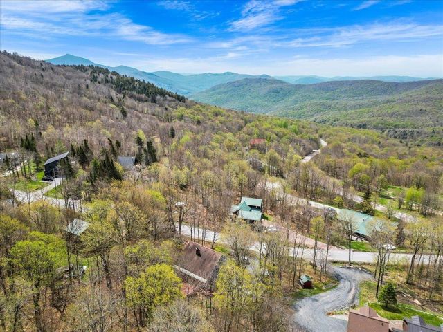 67 Thacher Road, Bolton, VT 05477